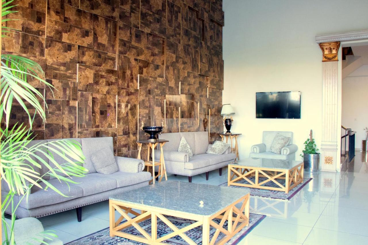 Executive 3 Bedrooms Apartment In Bahria Town Rawalpindi Eksteriør billede