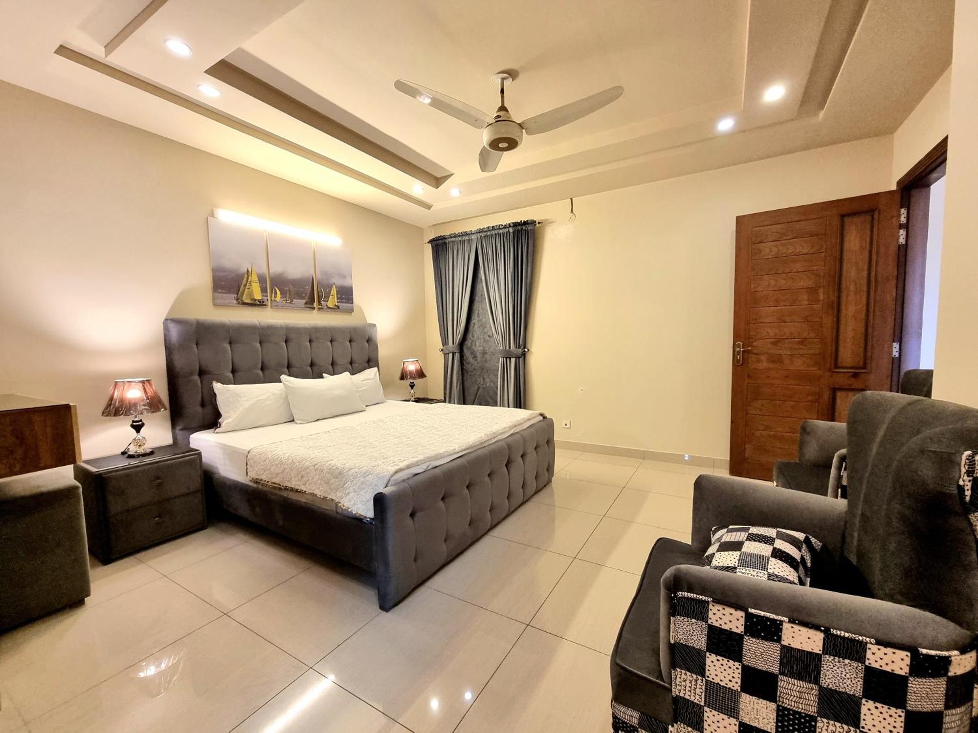 Executive 3 Bedrooms Apartment In Bahria Town Rawalpindi Eksteriør billede