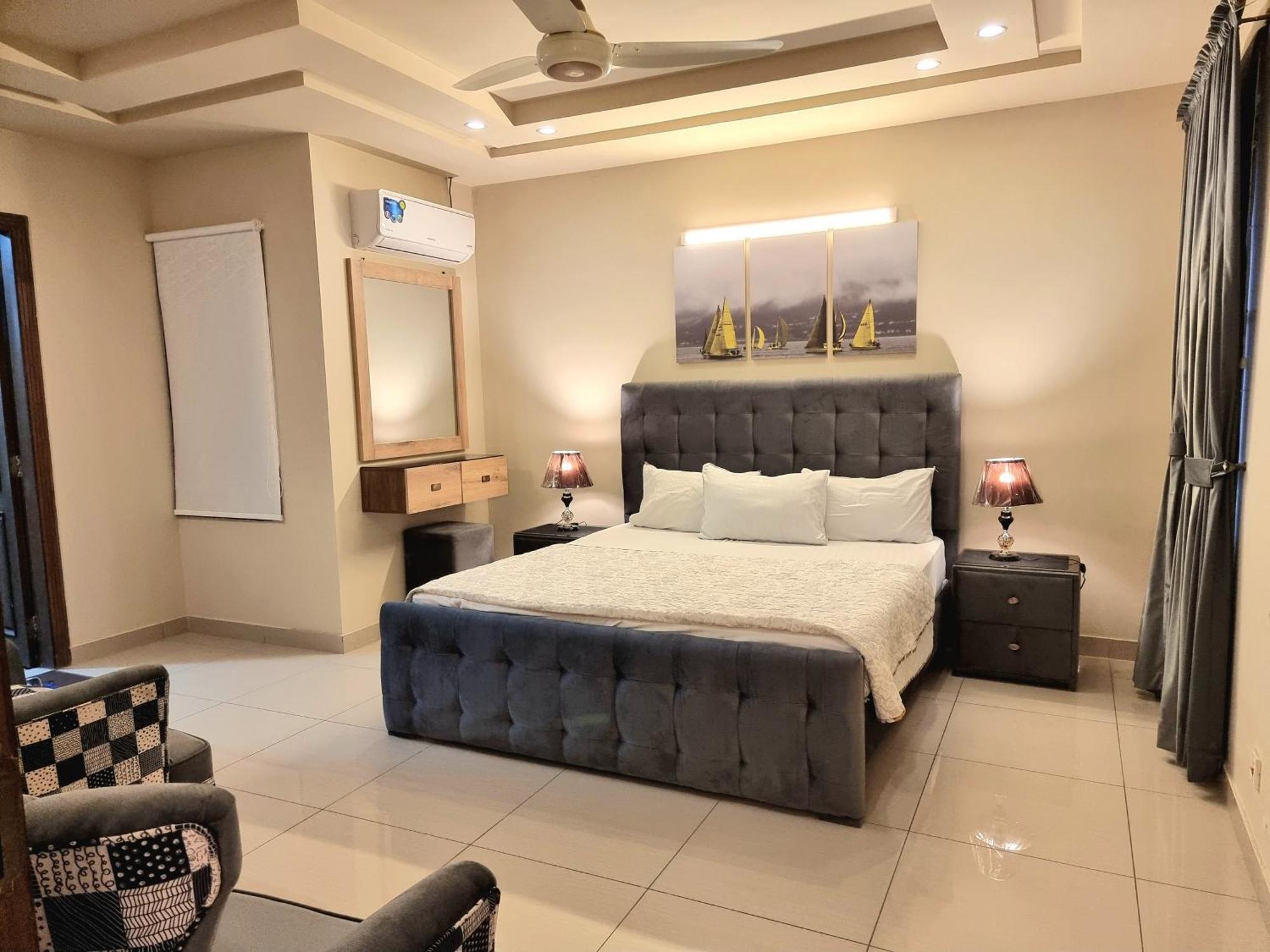 Executive 3 Bedrooms Apartment In Bahria Town Rawalpindi Eksteriør billede