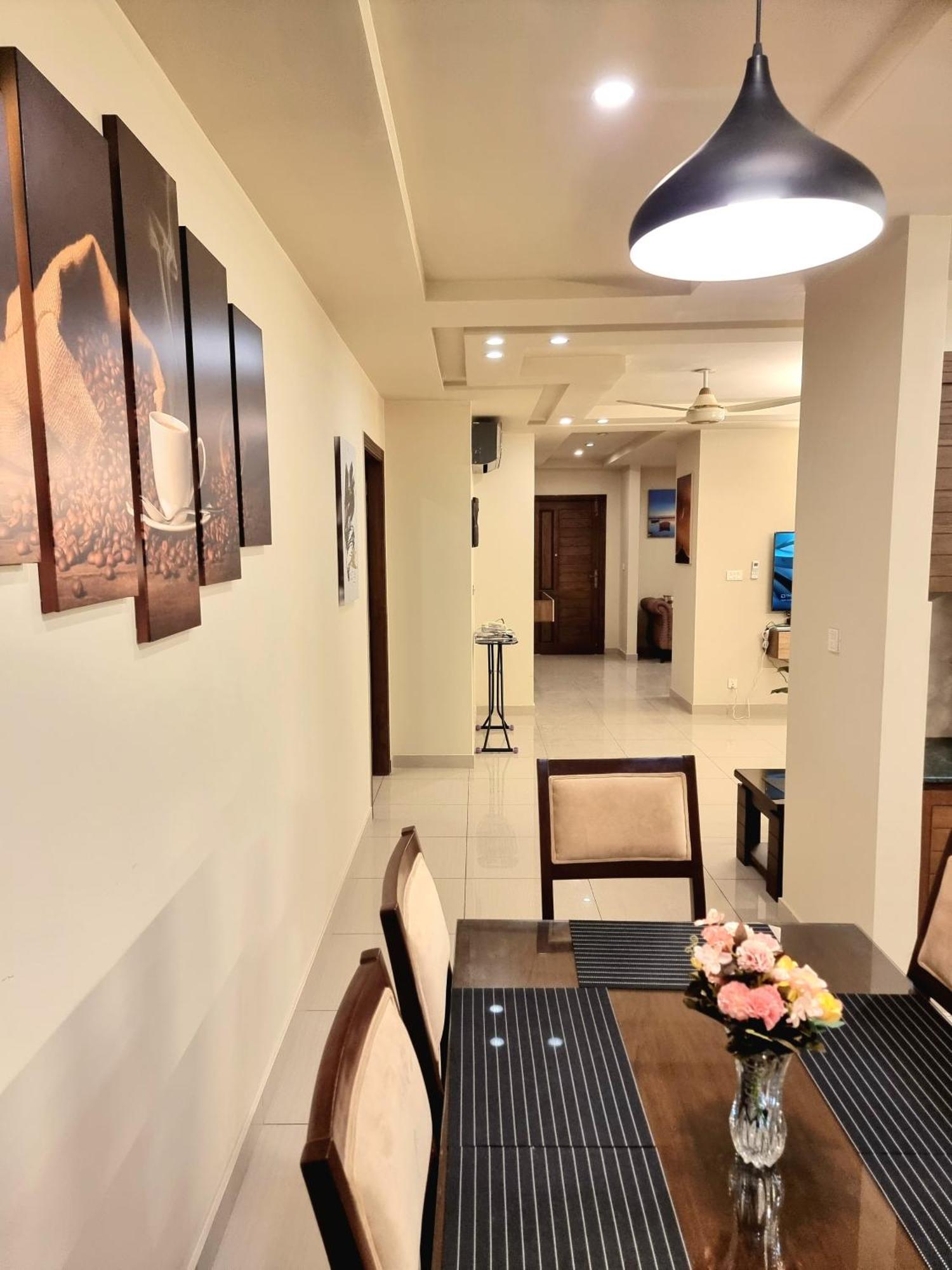 Executive 3 Bedrooms Apartment In Bahria Town Rawalpindi Eksteriør billede