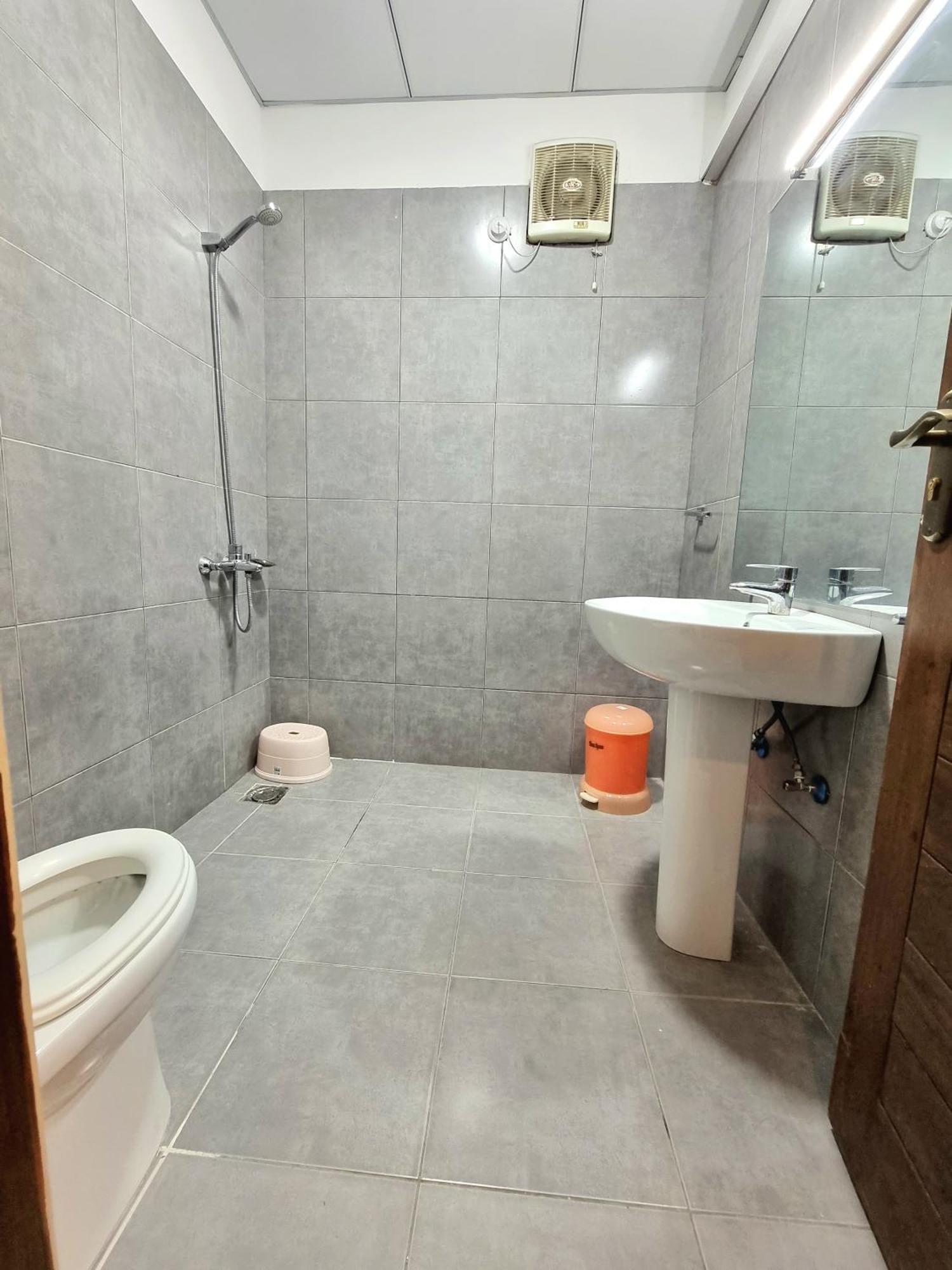 Executive 3 Bedrooms Apartment In Bahria Town Rawalpindi Eksteriør billede