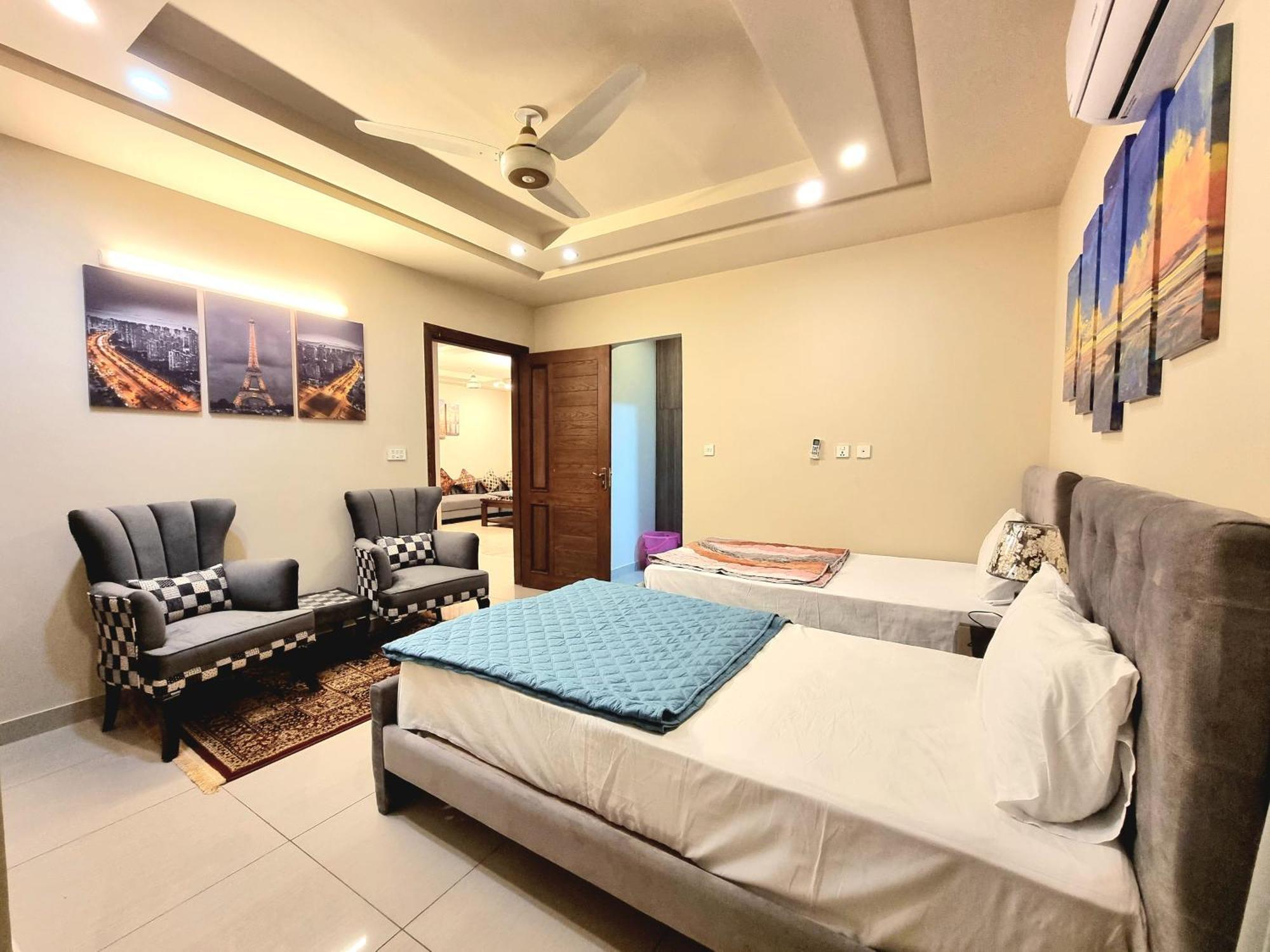 Executive 3 Bedrooms Apartment In Bahria Town Rawalpindi Eksteriør billede