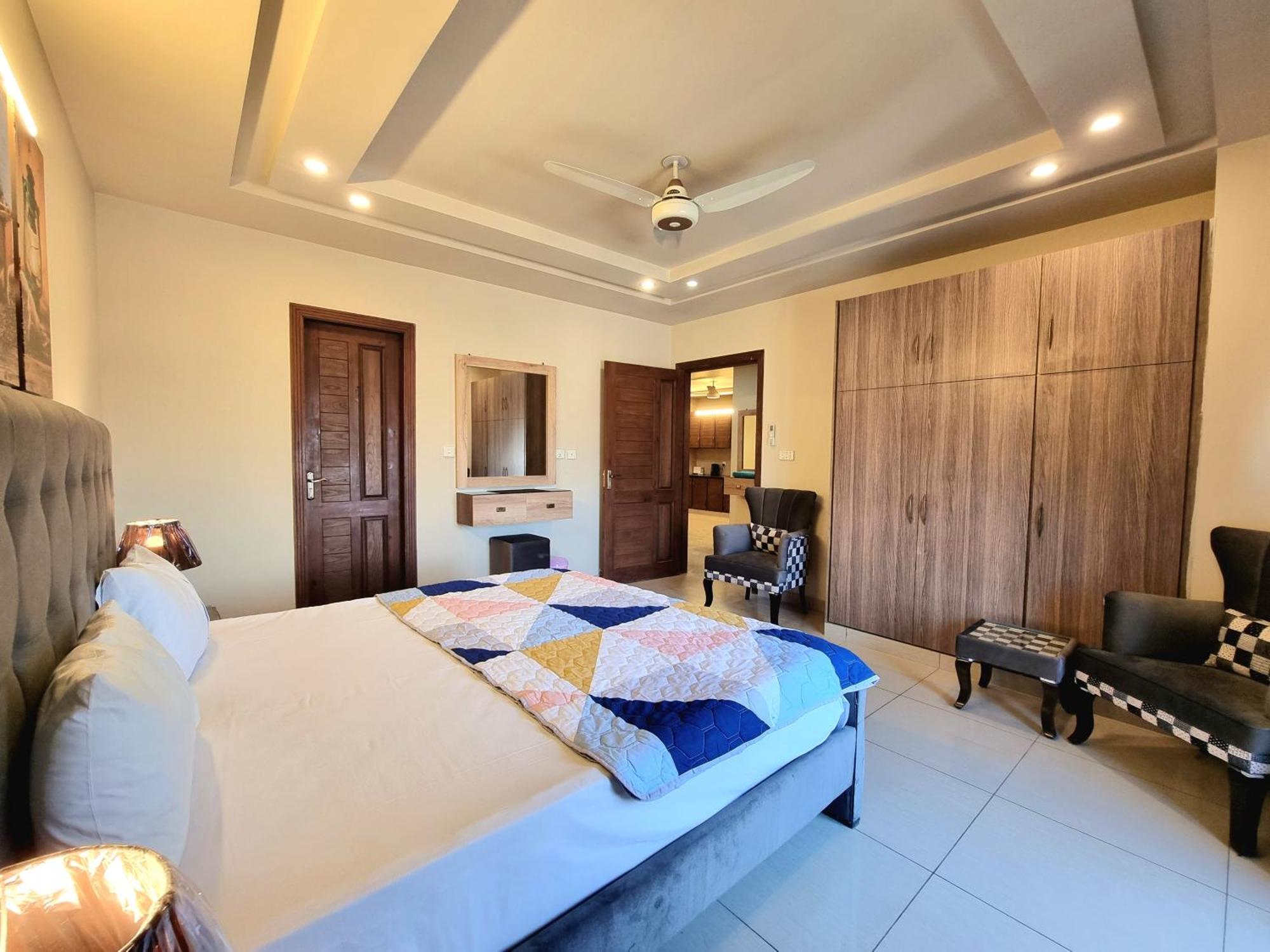 Executive 3 Bedrooms Apartment In Bahria Town Rawalpindi Eksteriør billede